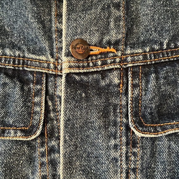 Big Hard Rock Cafe Singapore’s XL denim jean jacket 90s - Picture 8 of 12
